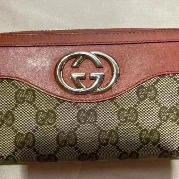 Gucci Monogram Wallet - Picture 4 of 12